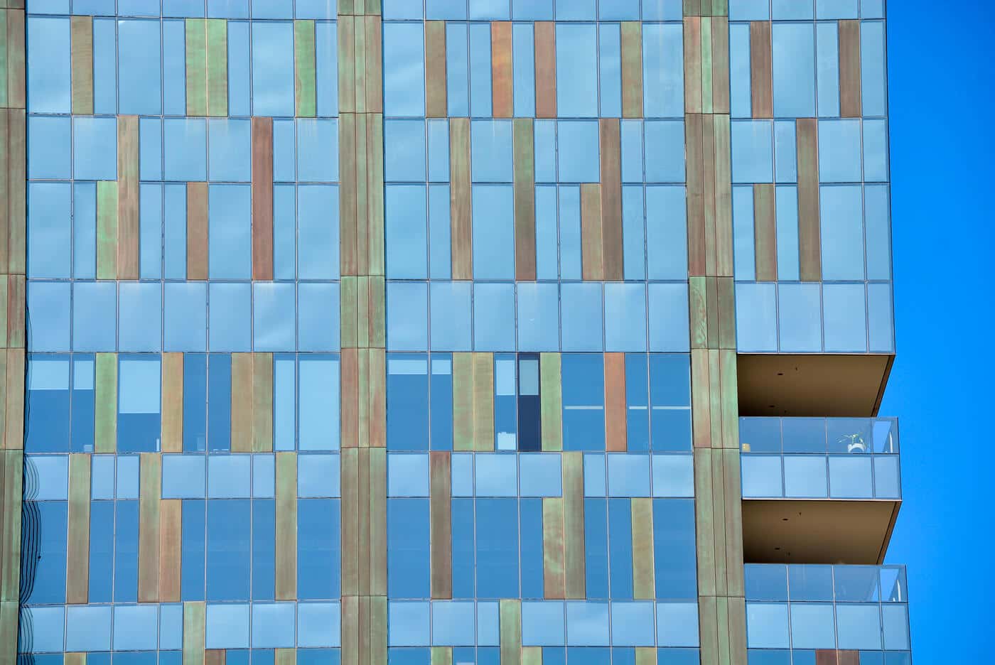 Fachada De Doble Piel: Señales, Causas Y Soluciones