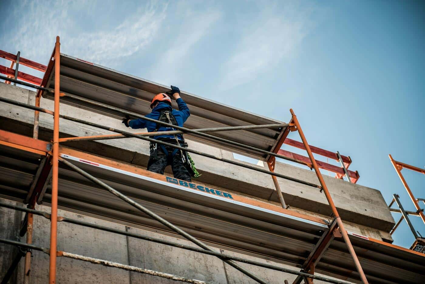Cómo Recuperar el Lacado del Aluminio: Opciones y Costes