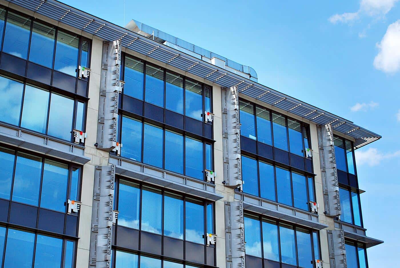 Reparación De Carpintería De Aluminio En Edificios