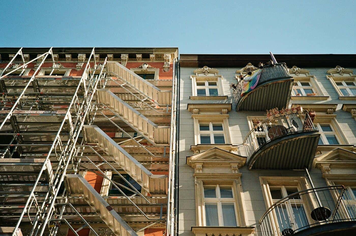 Reparació de Façanes a Barcelona: Guia Pràctica