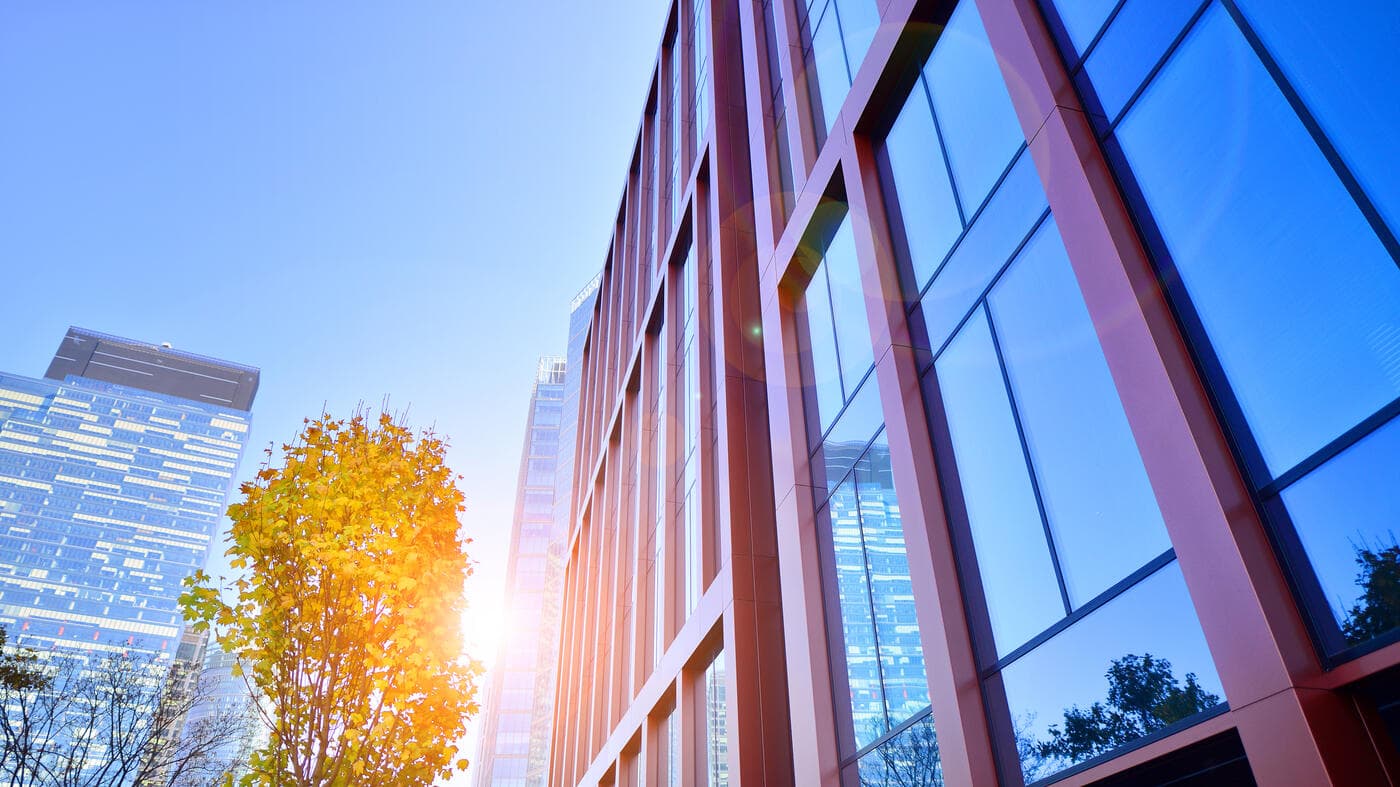 Guía Práctica de Certificaciones Sostenibles LEED y BREEAM
