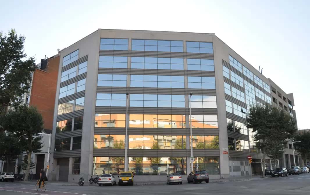 Oficinas Joan d'Àustria / Ausiàs March · Barcelona